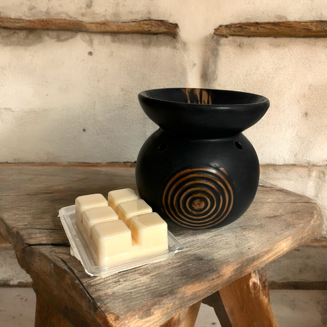 Black and Gold wax melt/oil burner