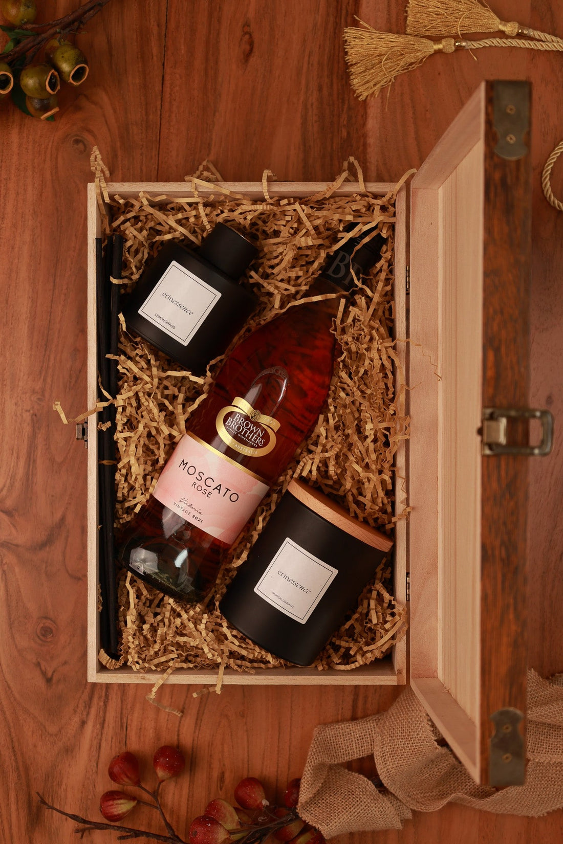 WOODEN BOX HAMPER