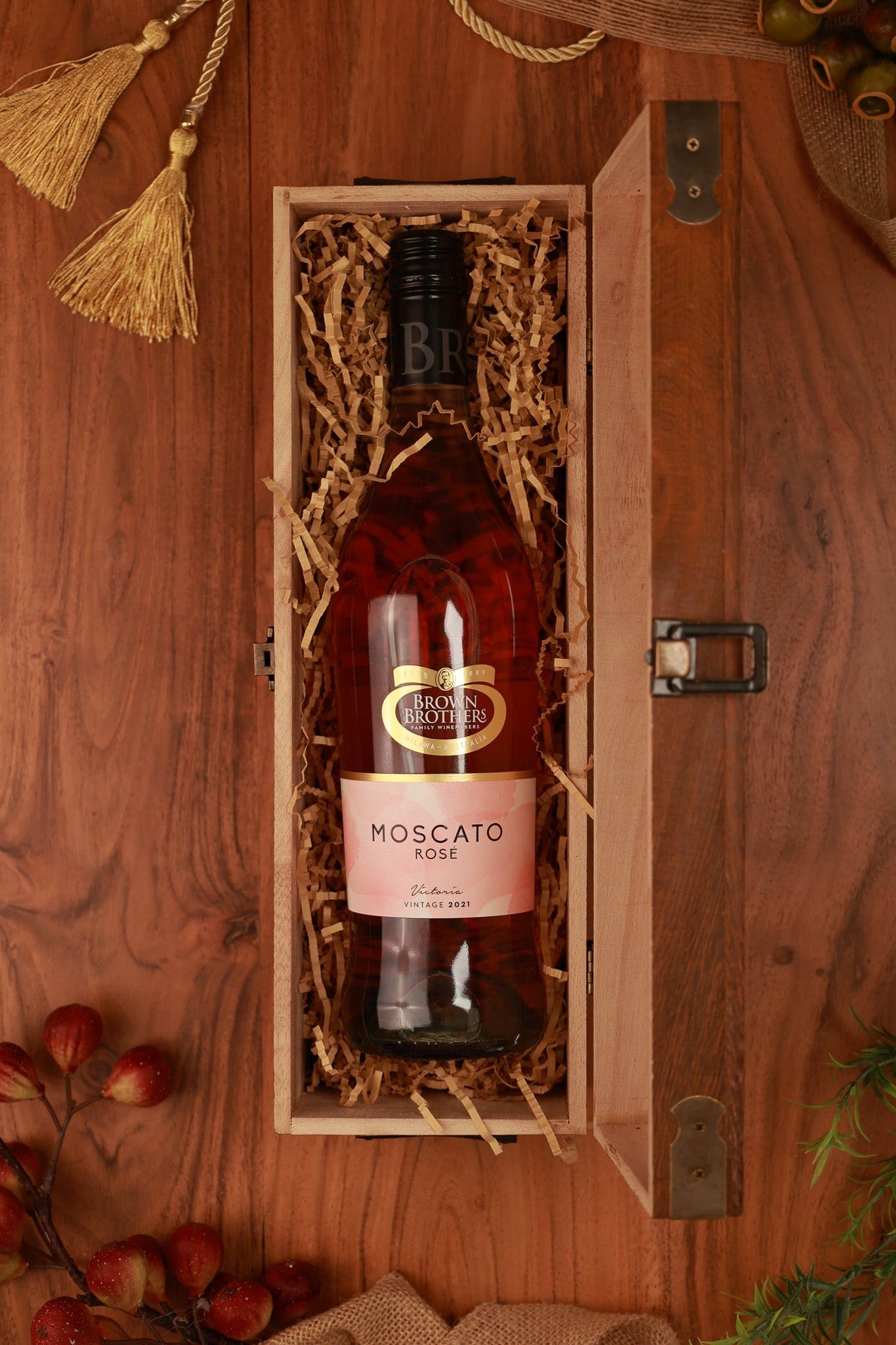 WOODEN BOX HAMPER